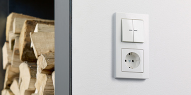 JUNG KNX Taster F 10 bei Elektrotechnik Barth in Ebern